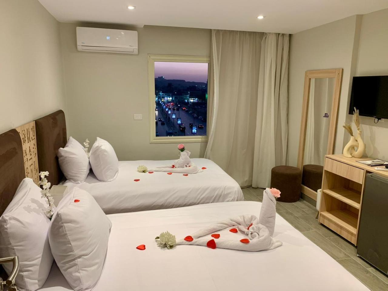 Bed & Breakfast Khufu Pyramids View