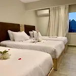 Khufu Pyramids View Inn