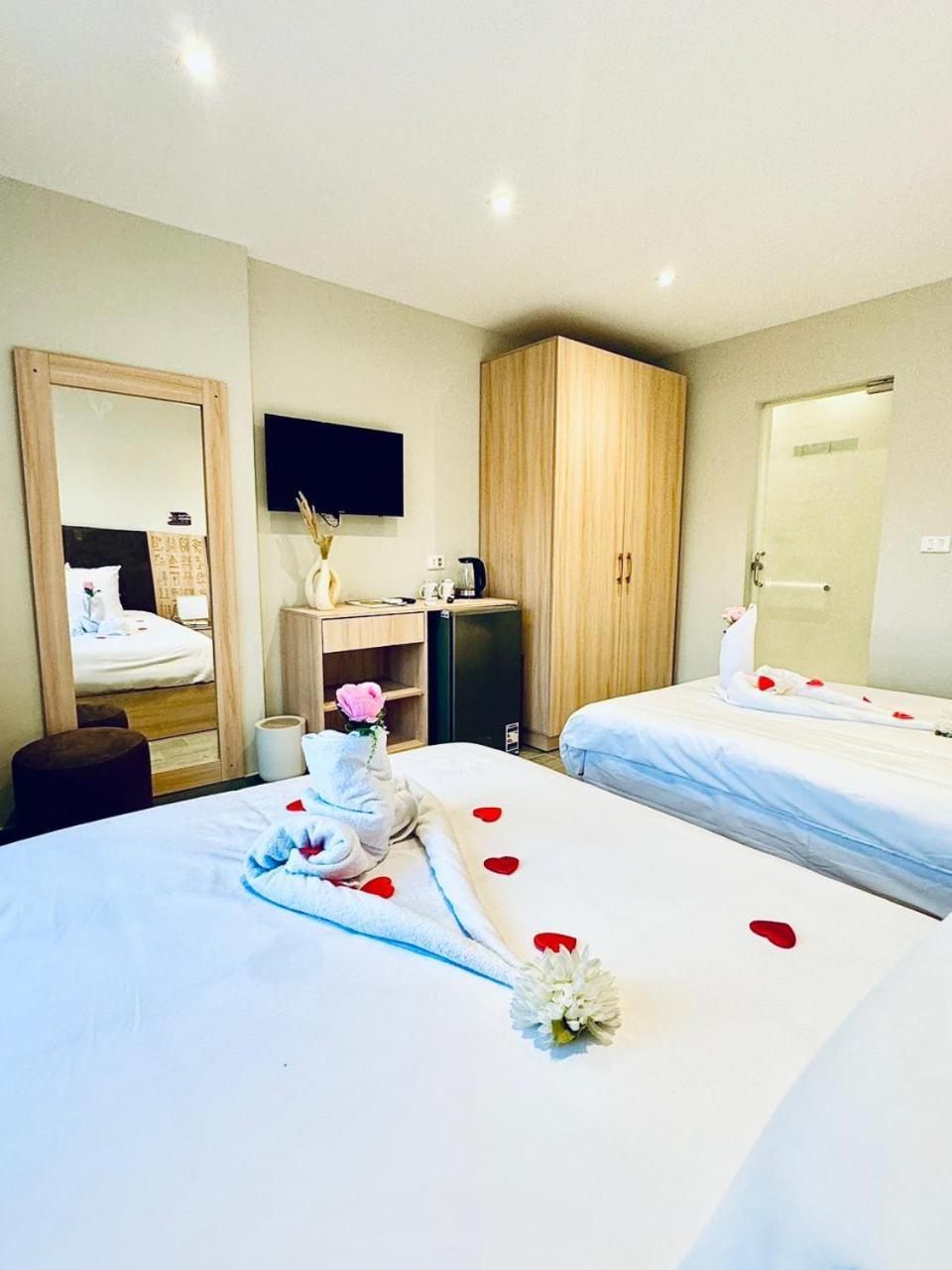 Bed & Breakfast Khufu Pyramids View *