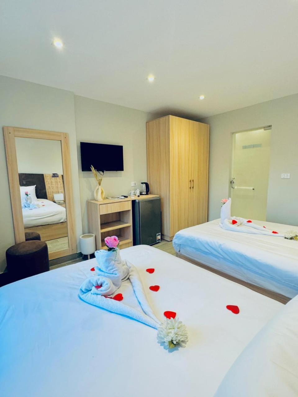 Khufu Pyramids View Bed & Breakfast
